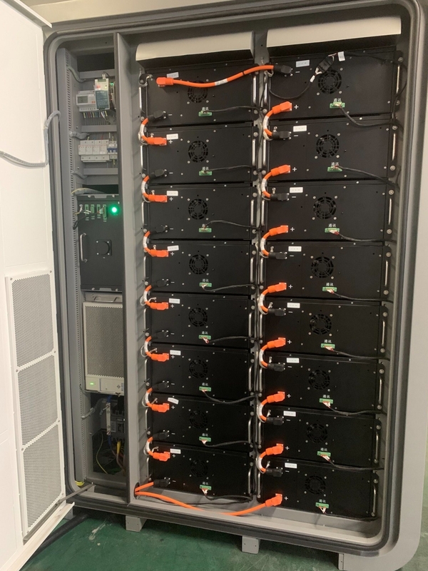 125 kW système de refroidissement liquide extérieur de stockage d'énergie
