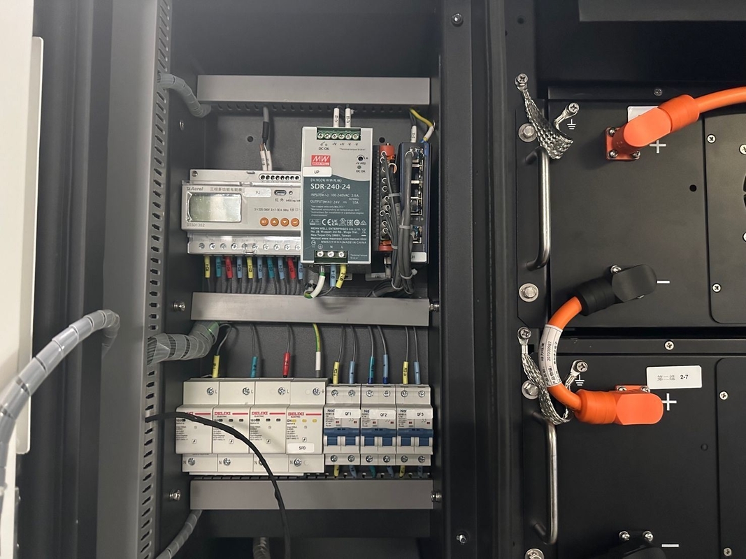 125 kW système de refroidissement liquide extérieur de stockage d'énergie