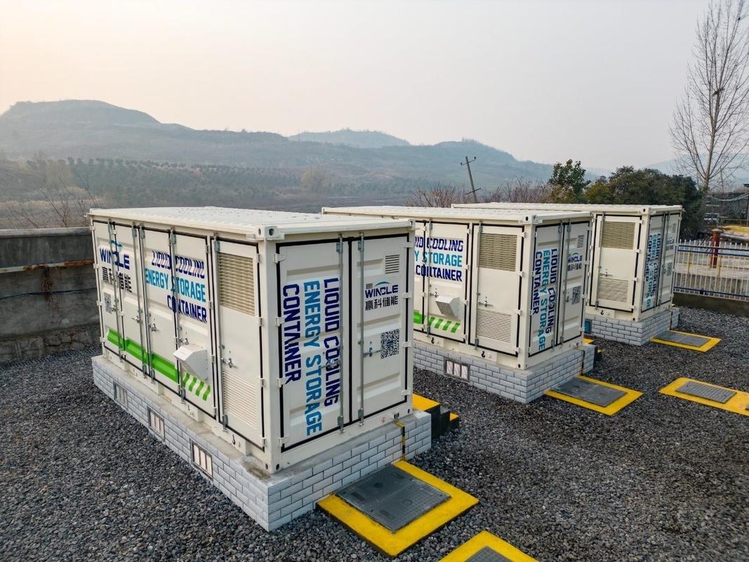 Système de stockage d'énergie pour récipient de centrale avec protection IP54 et longue durée de vie