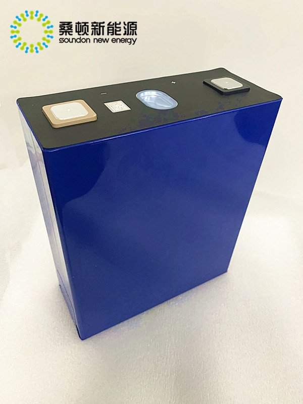 Max. courant de charge constant 1c 280ah Cellules prismatiques LFP pour appareils industriels et commerciaux