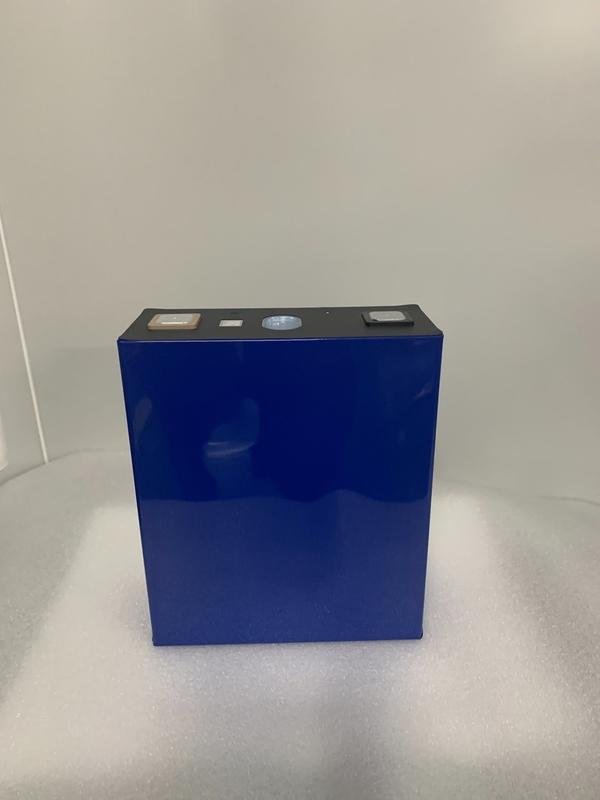 Max. courant de charge constant 1c 280ah Cellules prismatiques LFP pour appareils industriels et commerciaux