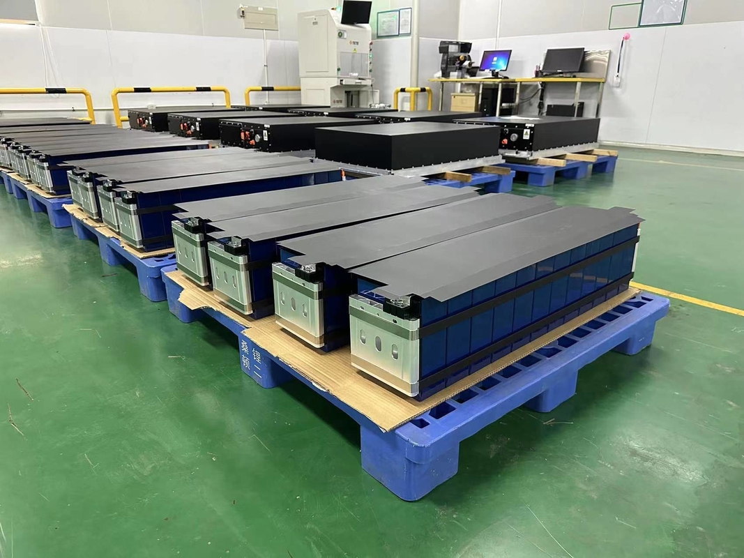 5.9 kg Cellule de batterie prismatique pour le système de stockage d'énergie des camions et des conteneurs lourds