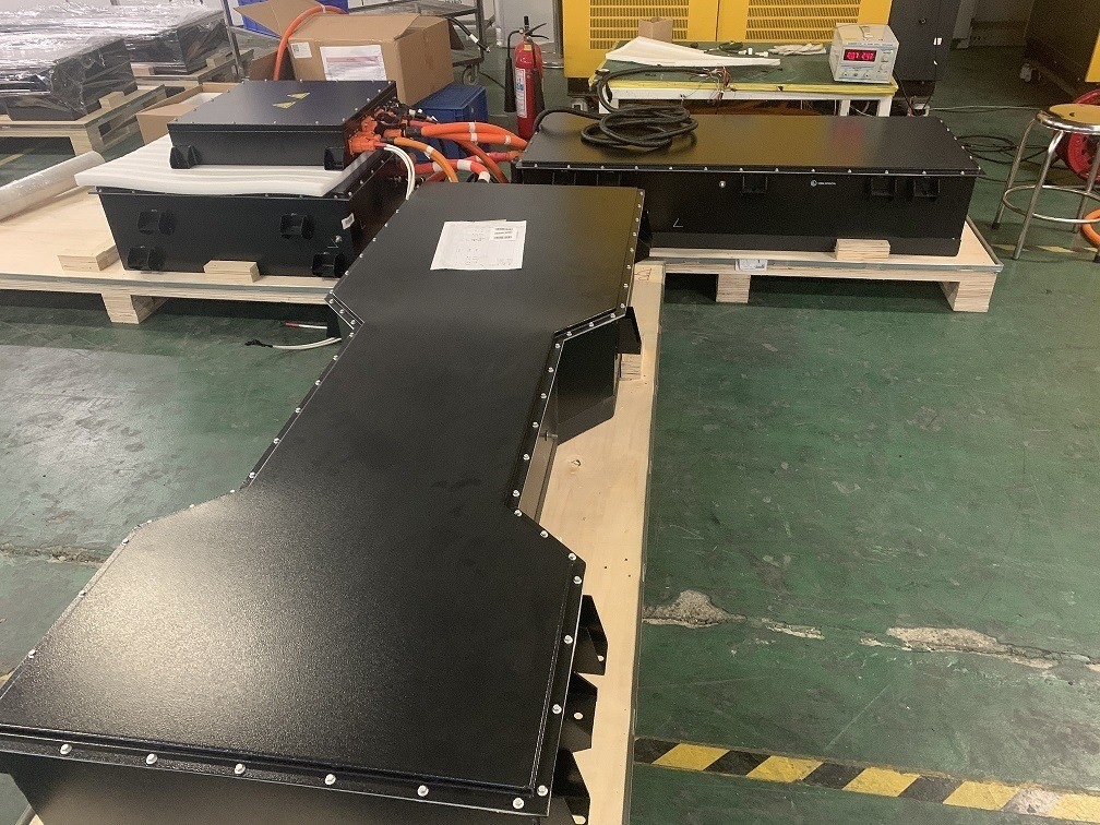 ECE R100 batterie spéciale pour véhicule 120,96 kWh batterie lithium-ion pour camion balayeur électrique