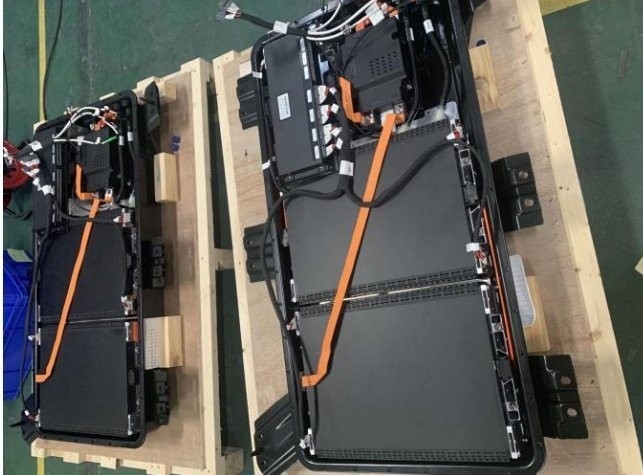 Taux de décharge élevé 8c 131.4V 34ah Nmc Piles de véhicules électriques